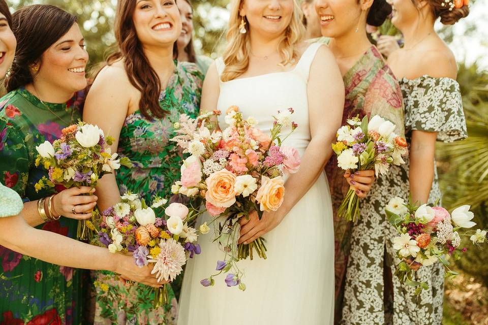 Spring bridesmaids inspo!