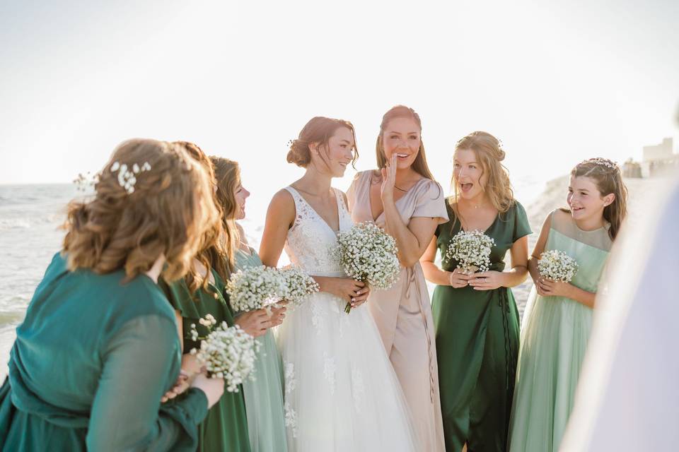 Gorgeous bridal party