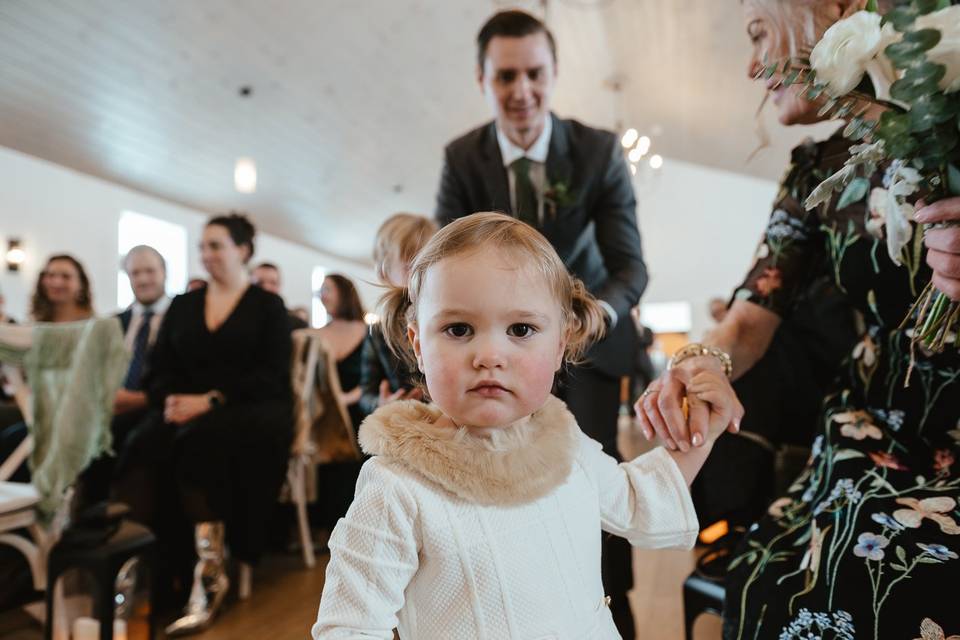 Kids at wedding
