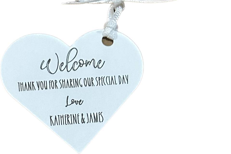 Wedding Welcome heart tag