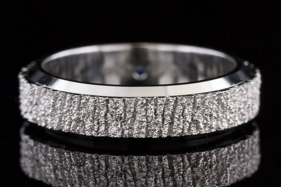 Mens texture wedding band