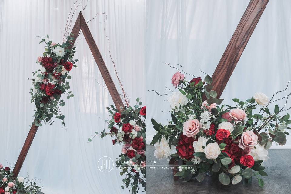 Triangle arch for ceremony