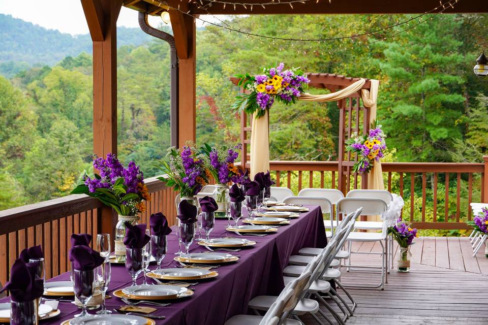 Veranda at Country Manor Inn