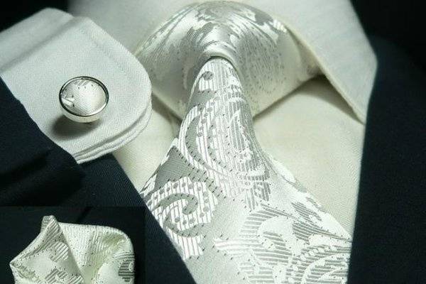 White Paisley Tie Set