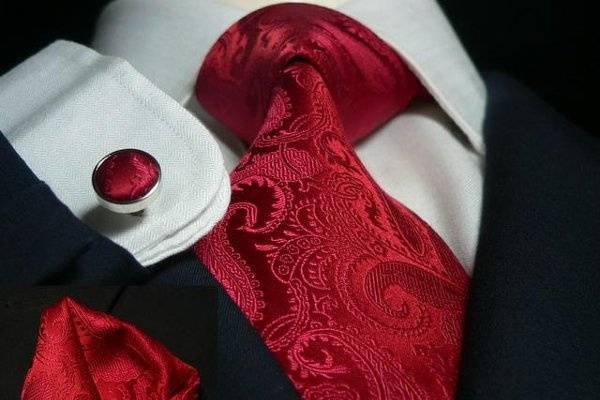 Deep Red Paisley Tie Set