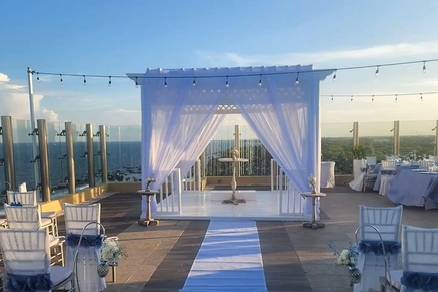 Rooftop wedding at Generations