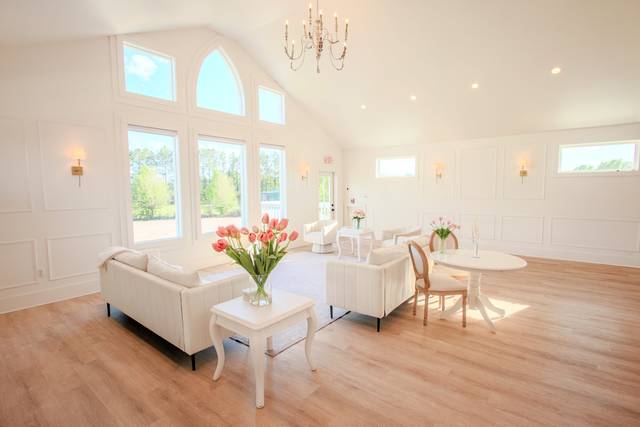 Wolf Hill Bridal Suite