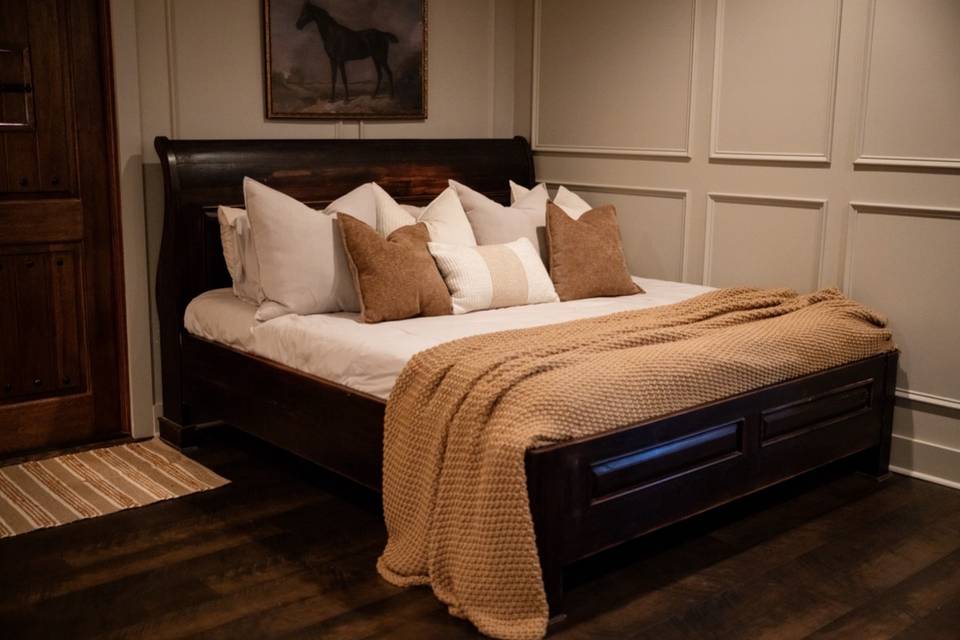 Honeymoon Suite