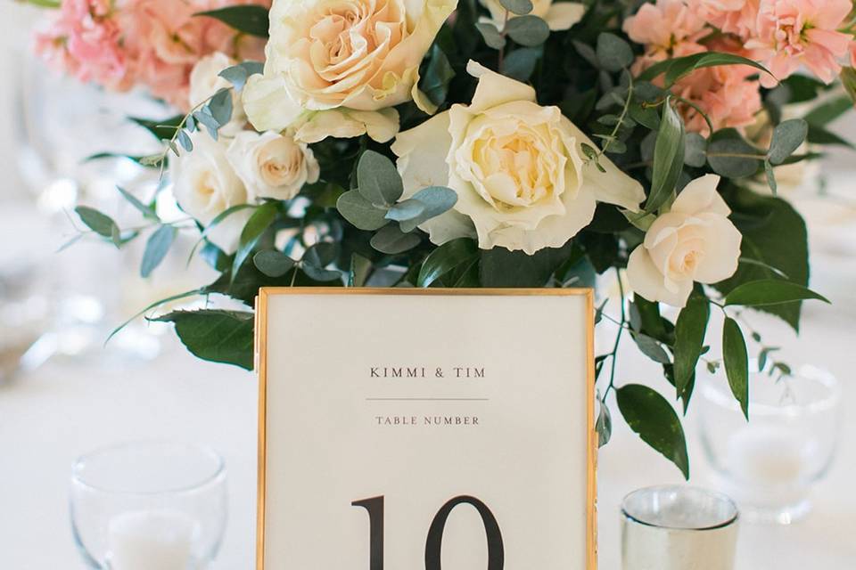 Table centerpiece