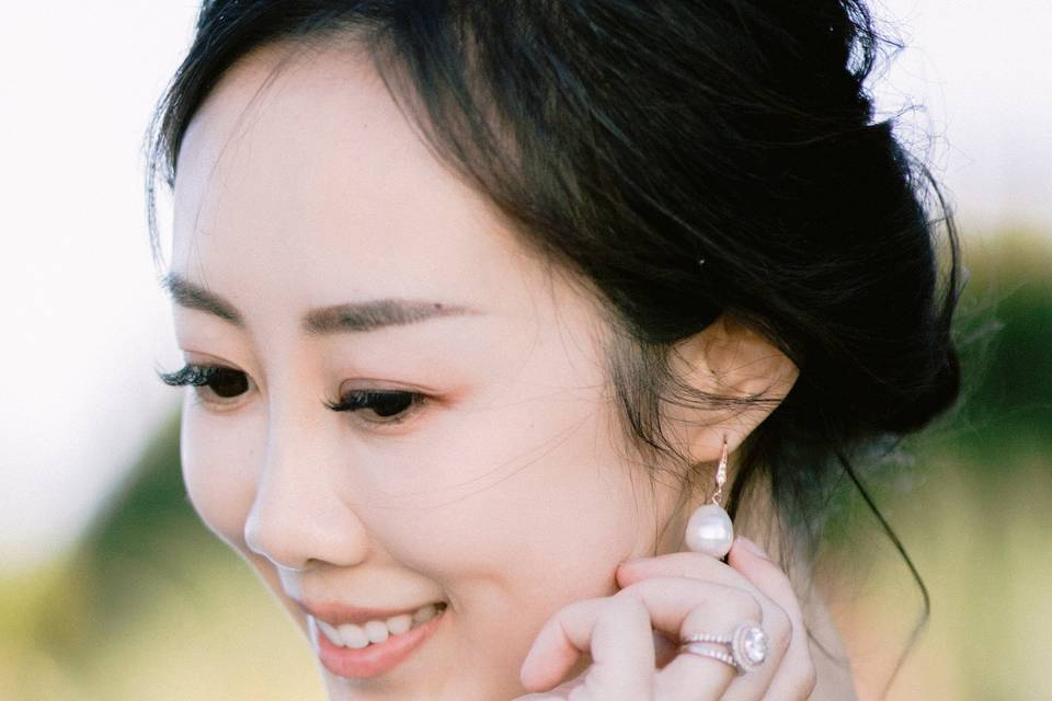 Large Pearl Accents