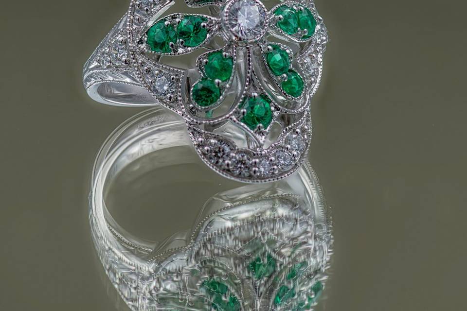 Brazilin Emerald & Diamonds