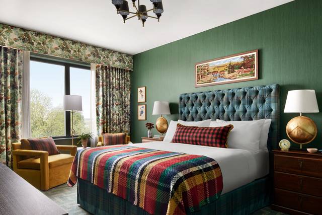 Graduate King Guestroom