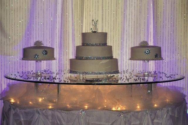 Wedding cake set-up