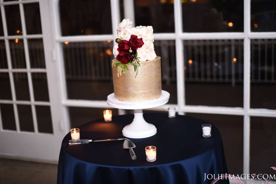 Cake table