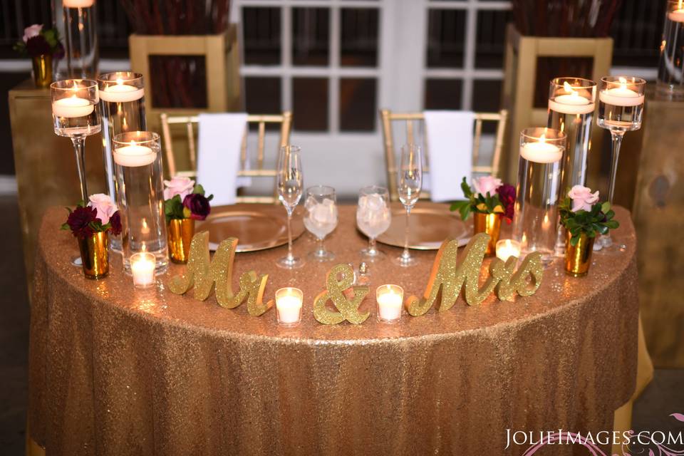 Sweetheart table