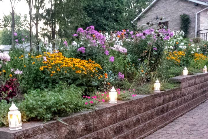 Candlelight garden