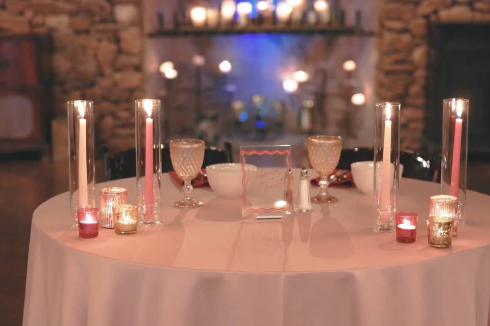 Sweetheart table