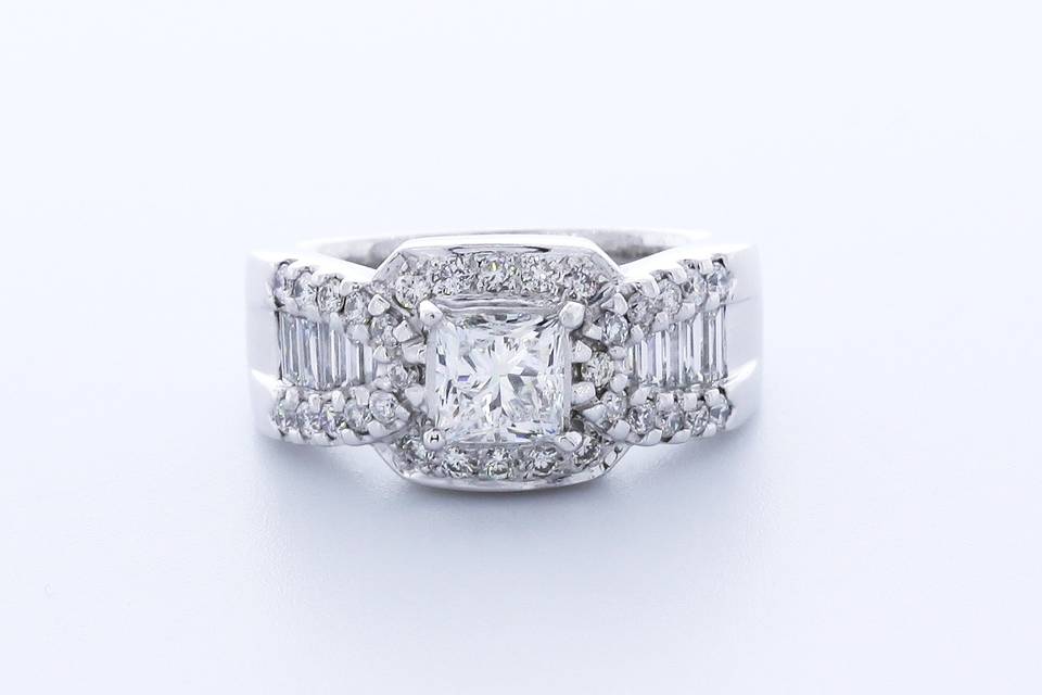 Vintage-style ring