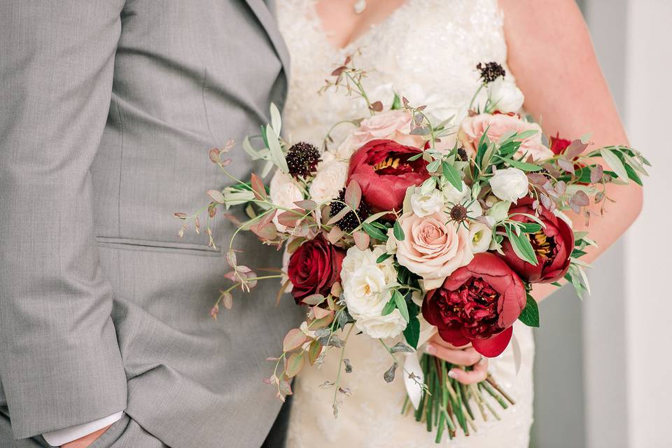 Beautiful bouquet - Scott & Dana Photograph