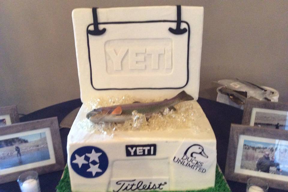 Yeti inspired cake