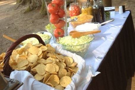 Two Chicks and a Rooster, Catering & BBQ