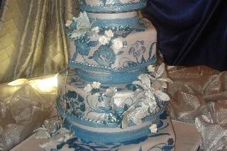 Wedding cake with blue and silver design