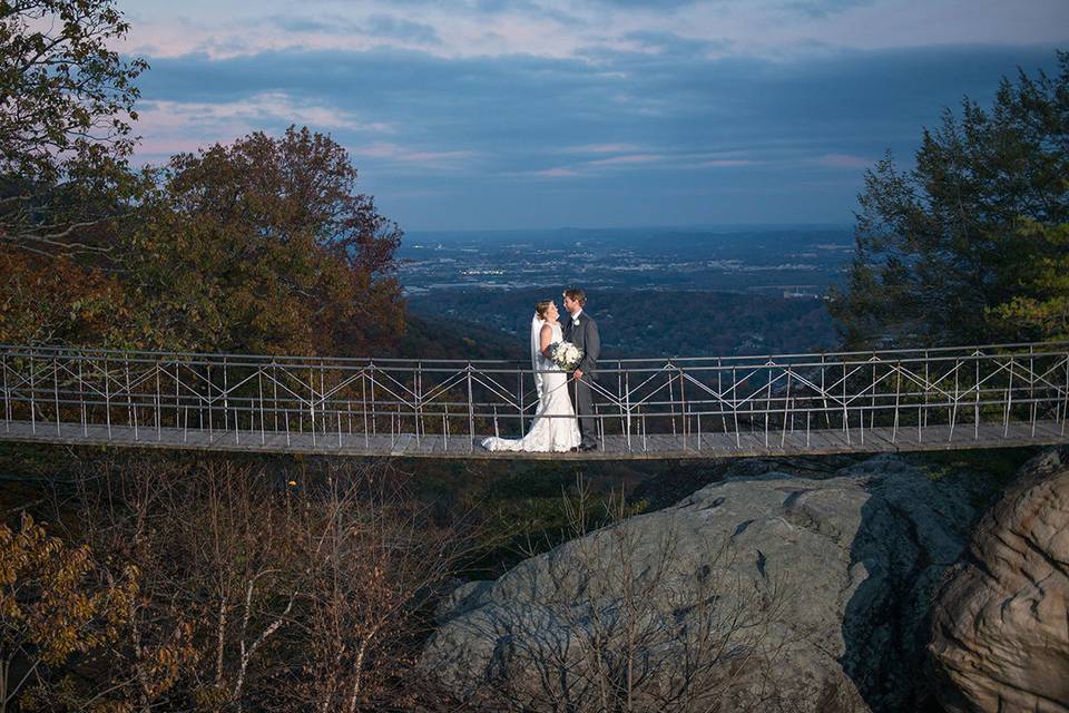 Grandview Wedding - Chattanooga, TN - Photo by: Life with a View Studio