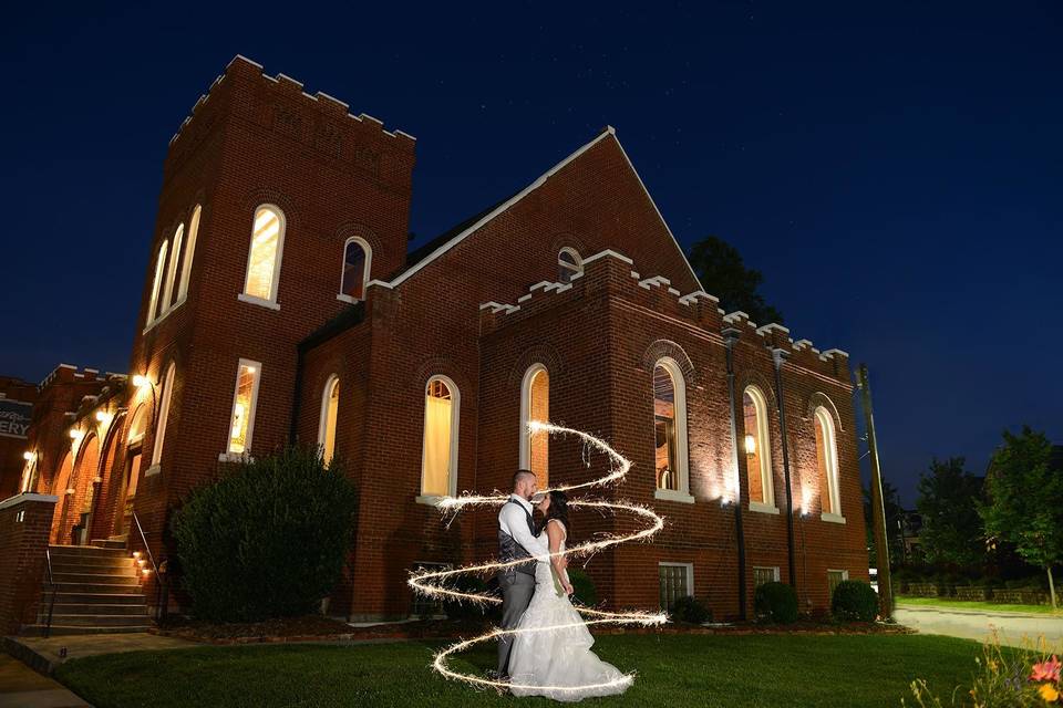 Church on Main Wedding - Chattanooga, TN - Photo by: Life with a View Studio