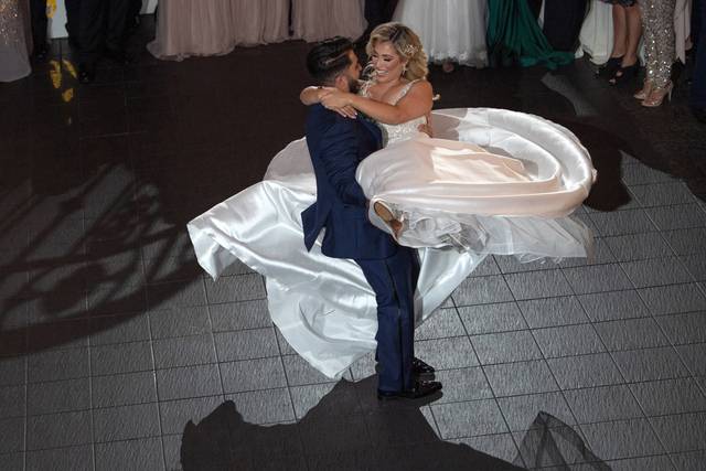 Orchid Garden First Dance