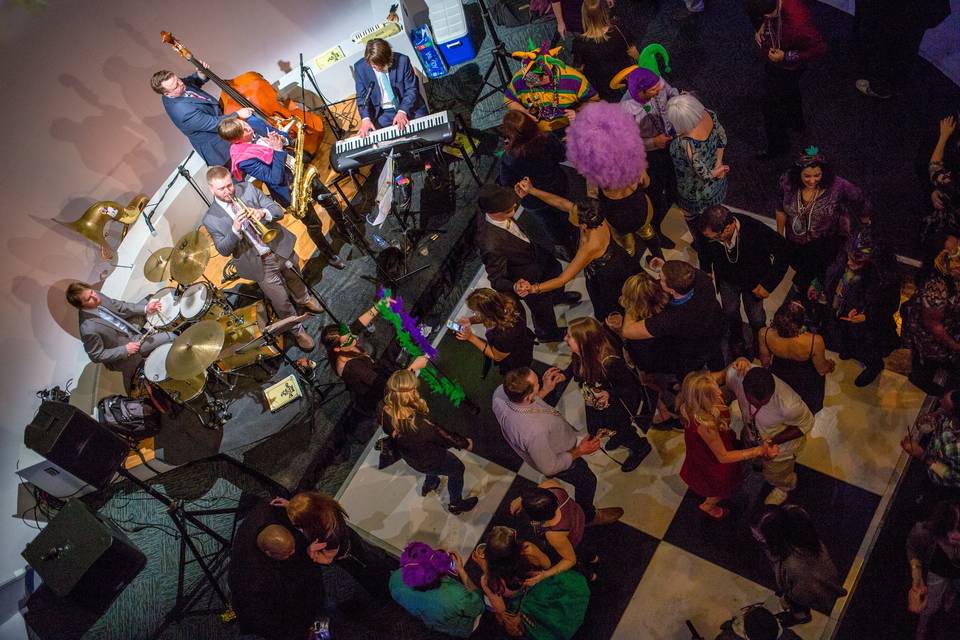 Band with dancefloor