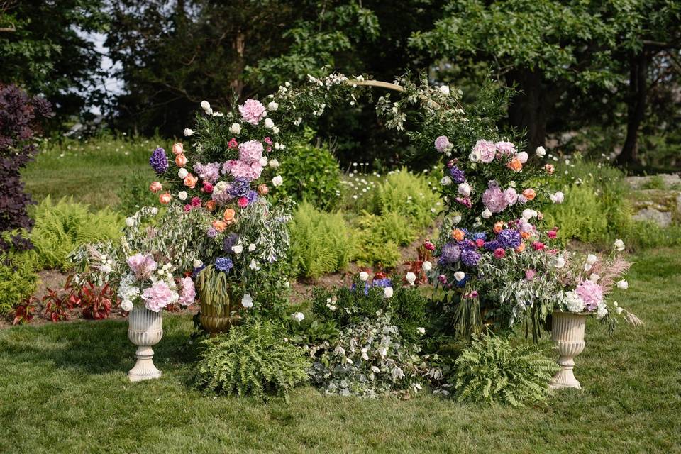 Garden inspire moon arch decor