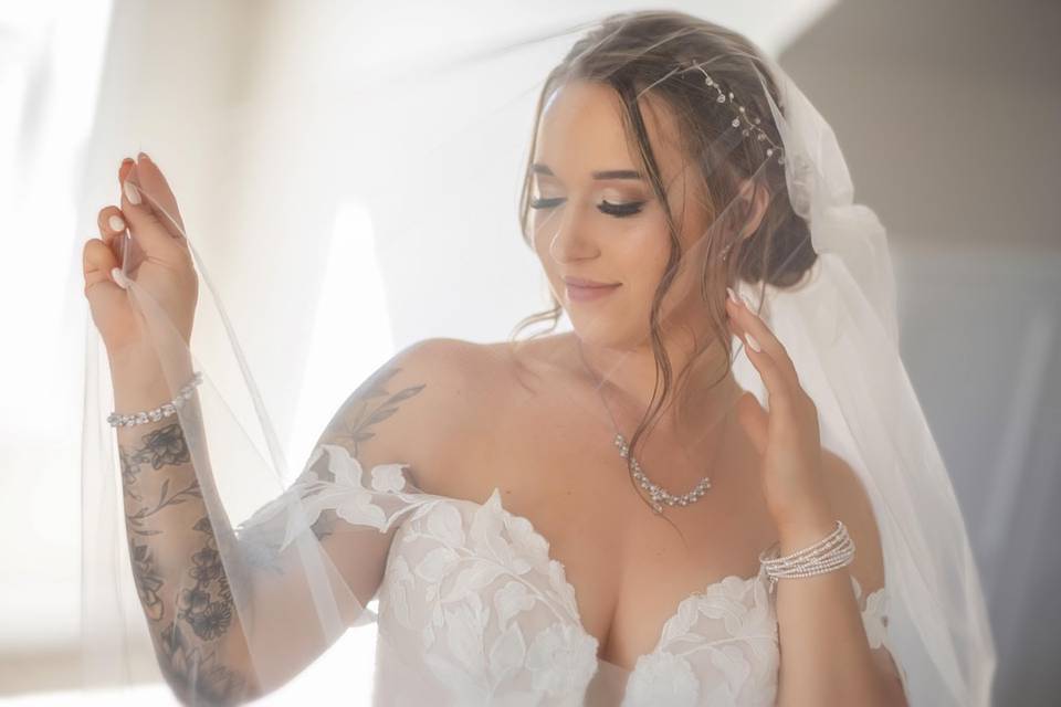Gorgeous bridal moment
