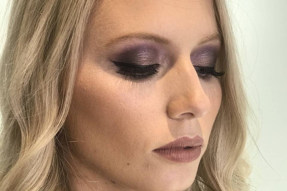 Gala makeup