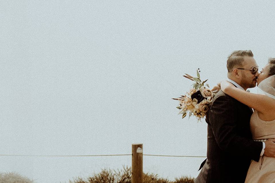 Romantic kiss