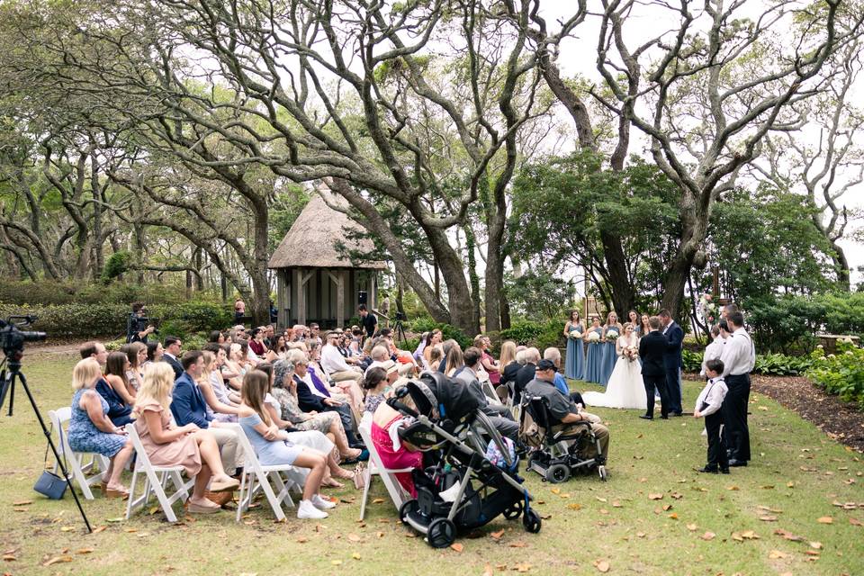 Elizabethan Gardens Wedding