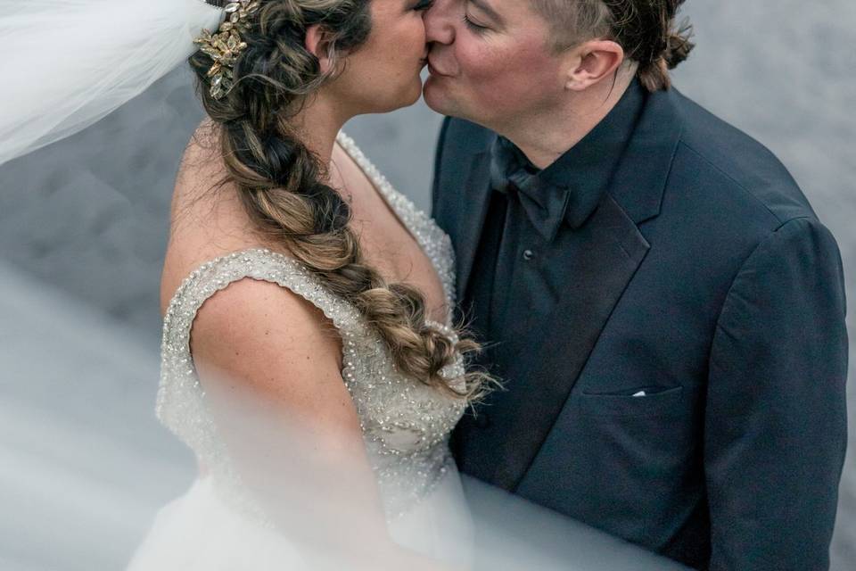 That kiss - Naomi Culley Photography