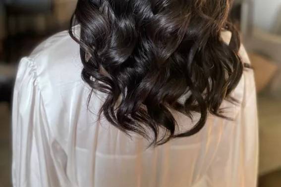 Shiny curls
