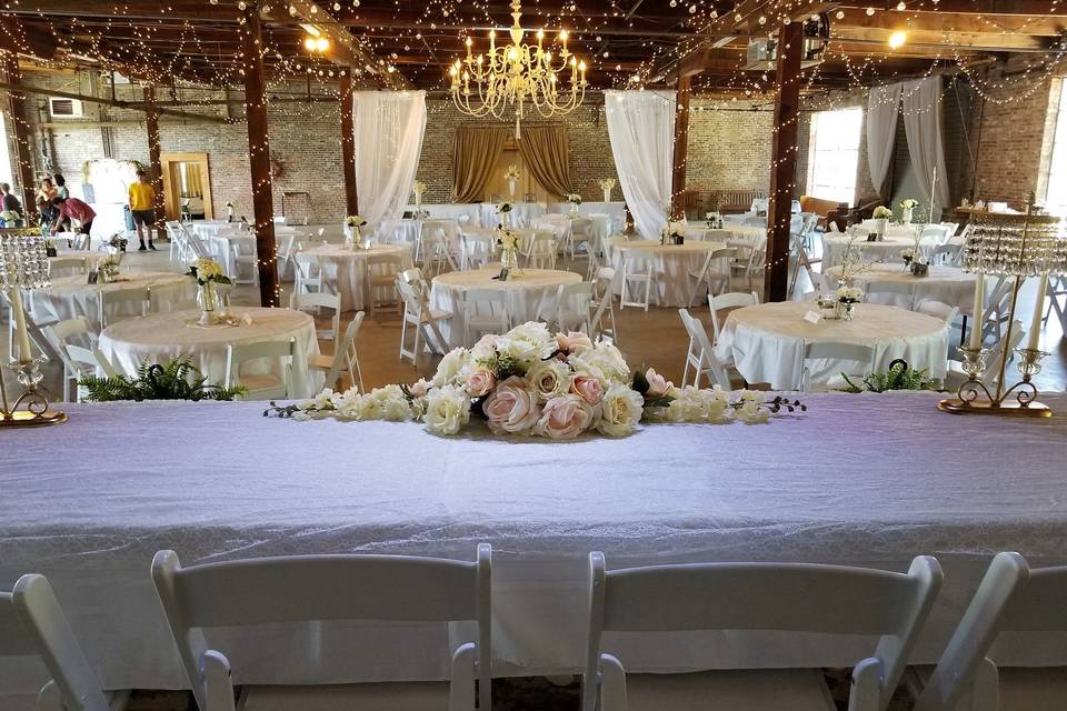 Simple wedding decor