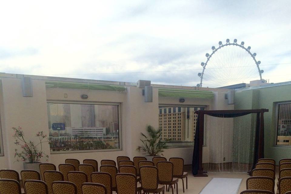 Platinum Hotel & Spa