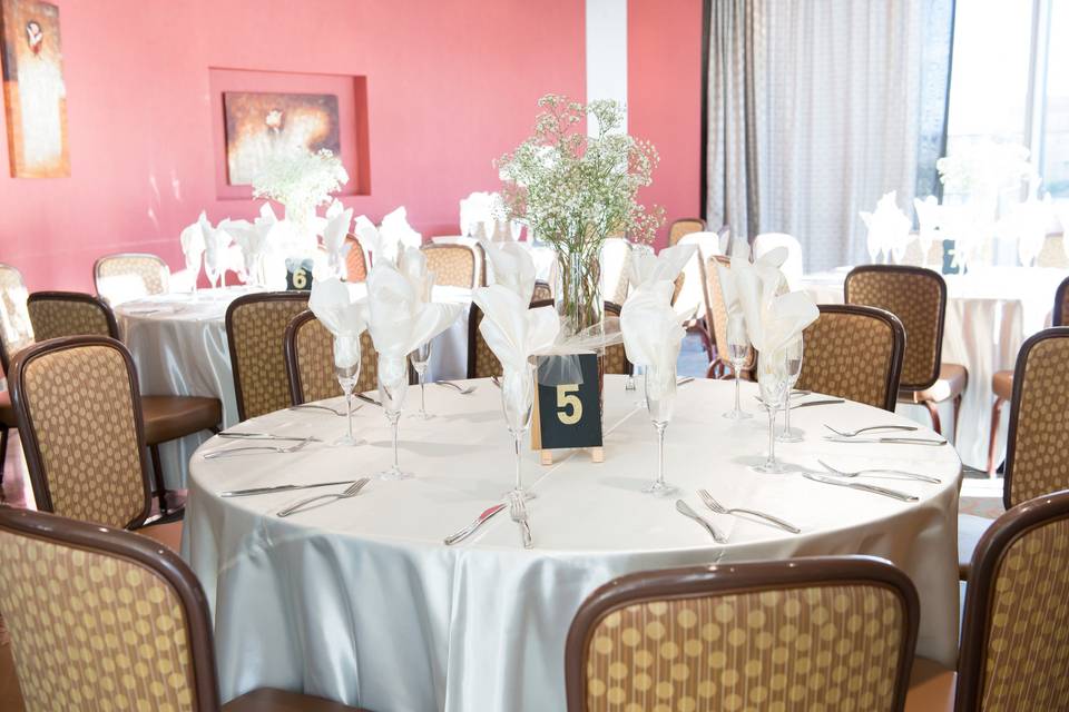 Platinum Hotel & Spa