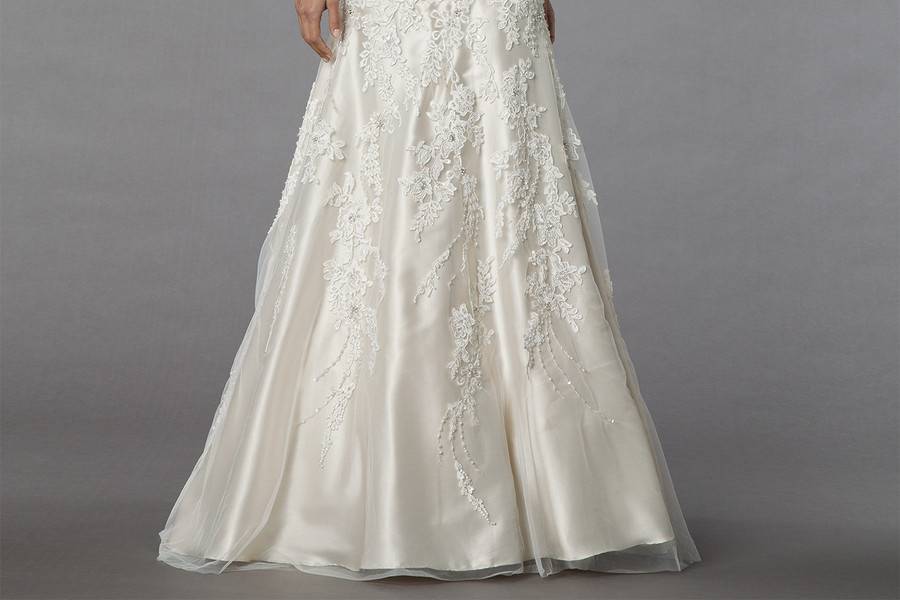 Style 32851685  This ball gown features a sweetheart neckline with a natural waist in lace and tulle. It has a chapel train. This gown is Exclusive to Kleinfeld Bridal.