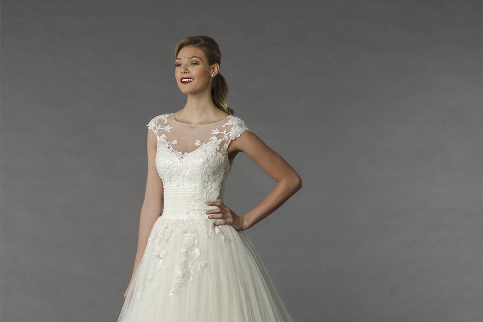 Kleinfeld Bridal