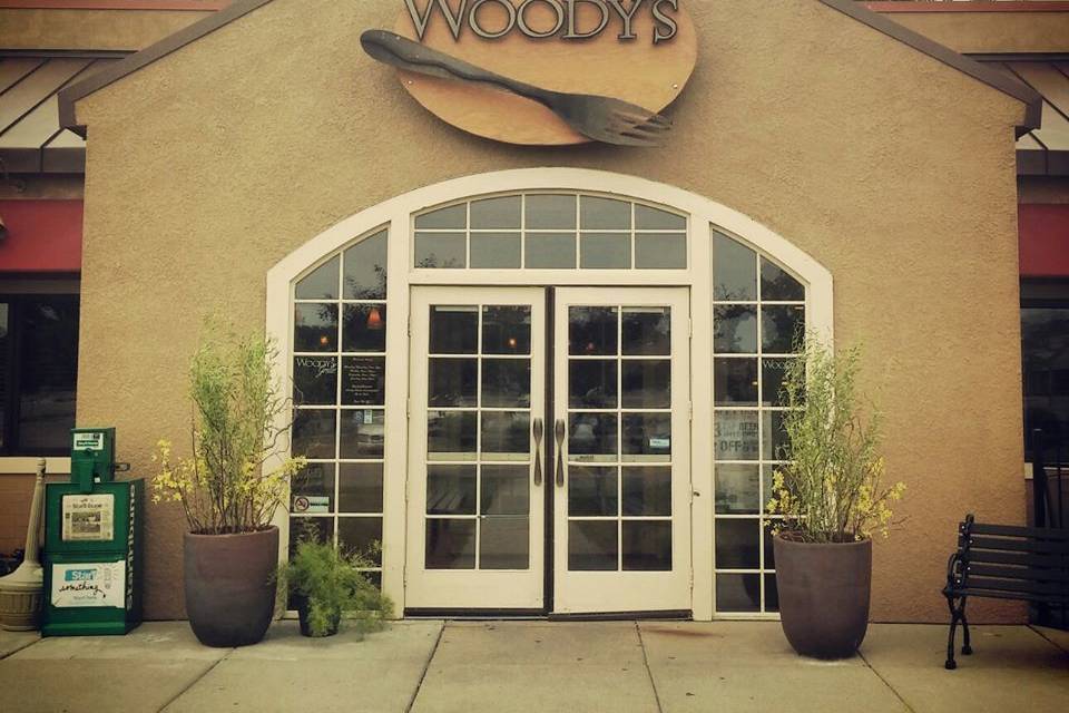 Woody's Grille