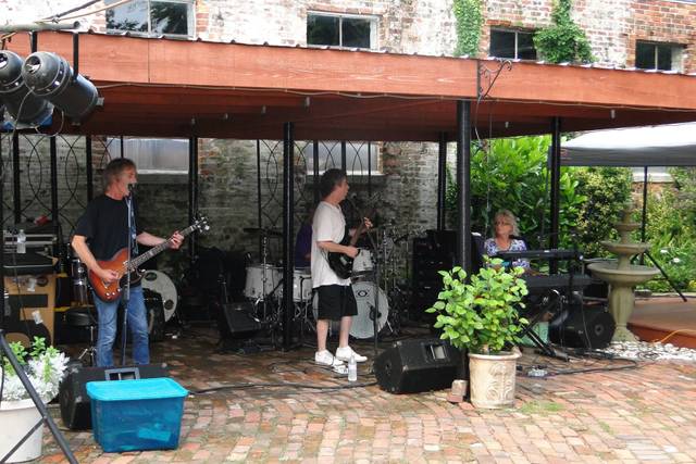 SideTrac Band