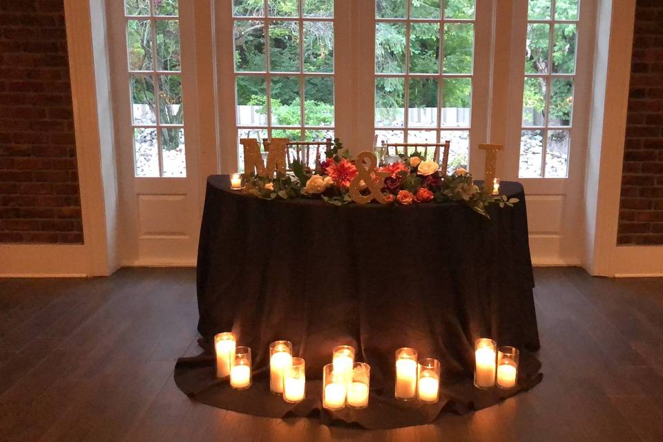 Bride & Groom Table