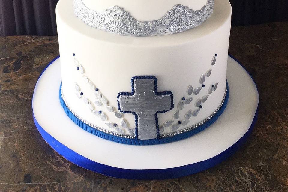 Royal blue and silver cake