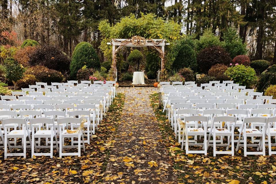 Ceremony area in the fall
