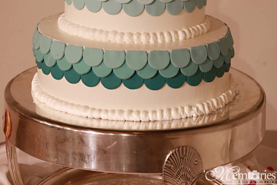 Multiple layered wedding cake