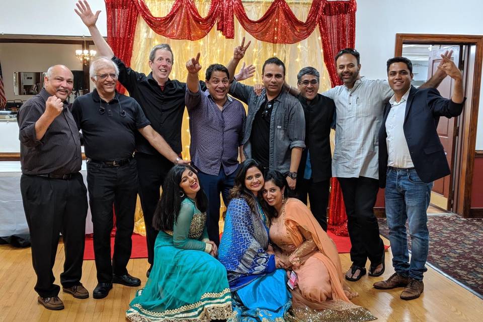 Din Check Bollywood Band