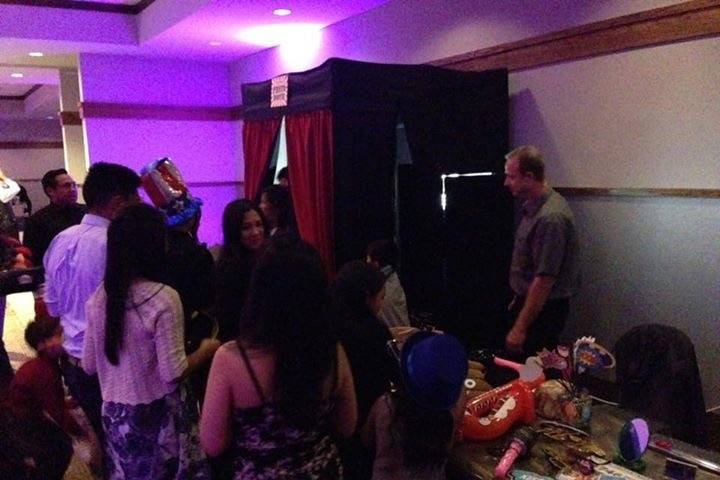 Busy line at the photo booth